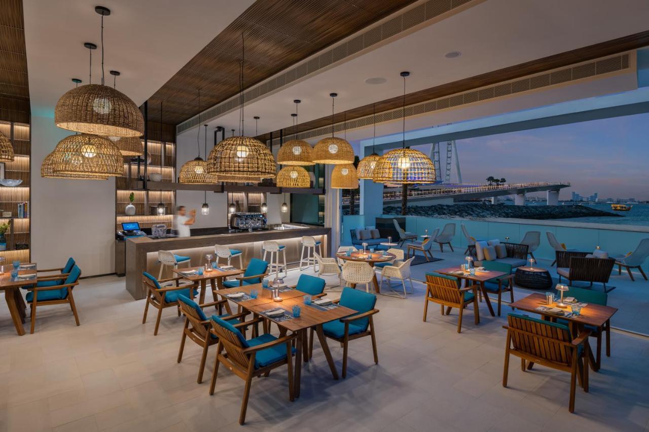 Address Beach Resort Dubai Exterior foto The Deck