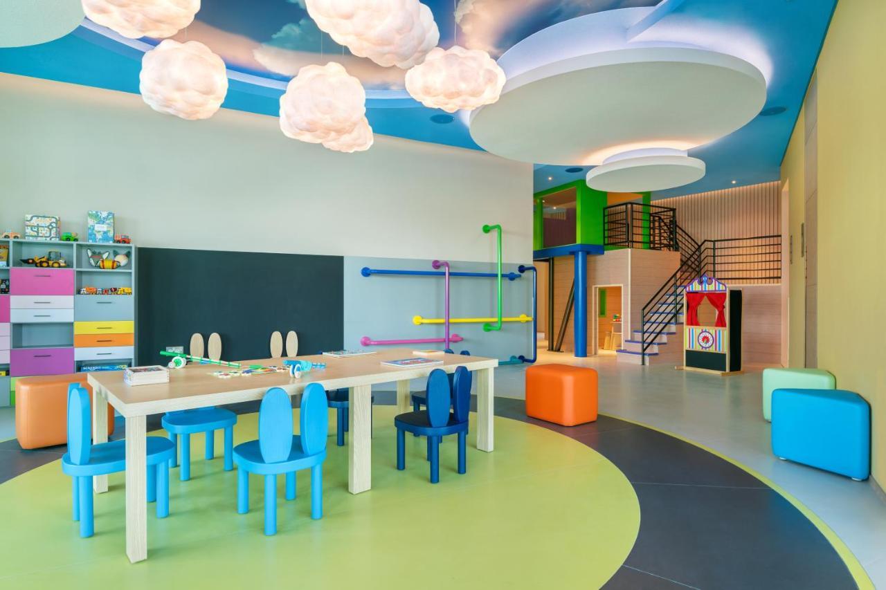 Address Beach Resort Dubai Exterior foto The Children's Museum of Oakville